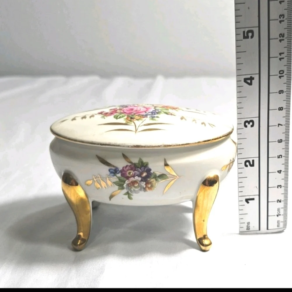 LIMOGES FRANCE EGG SHAPE FLORAL HANDPAINTED FOOTED WHITE VINTAGE TRINKET BOX